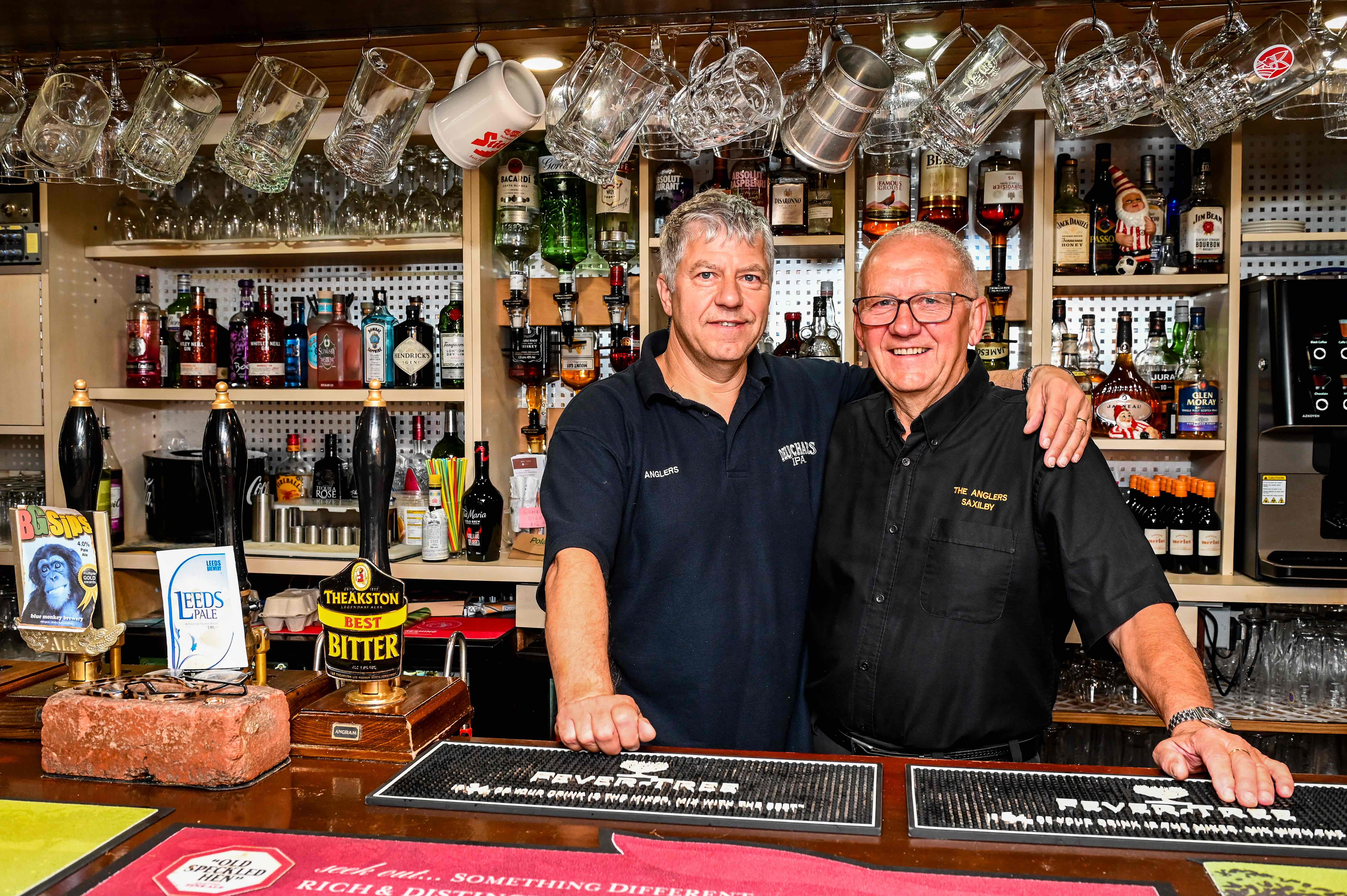 LINCOLNSHIRE PUBLICANS HONOURED WITH PRESTIGIOUS AWARD